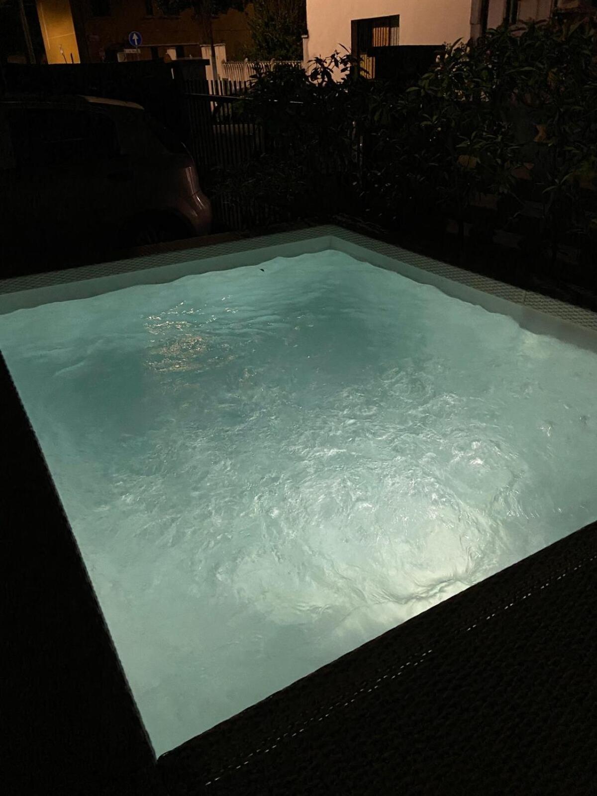 Ferienhaus Jacuzzi & Relax - Casa Indipendente 20min Da Milano *